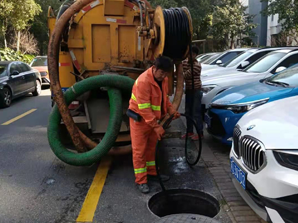 运河排污管道清淤